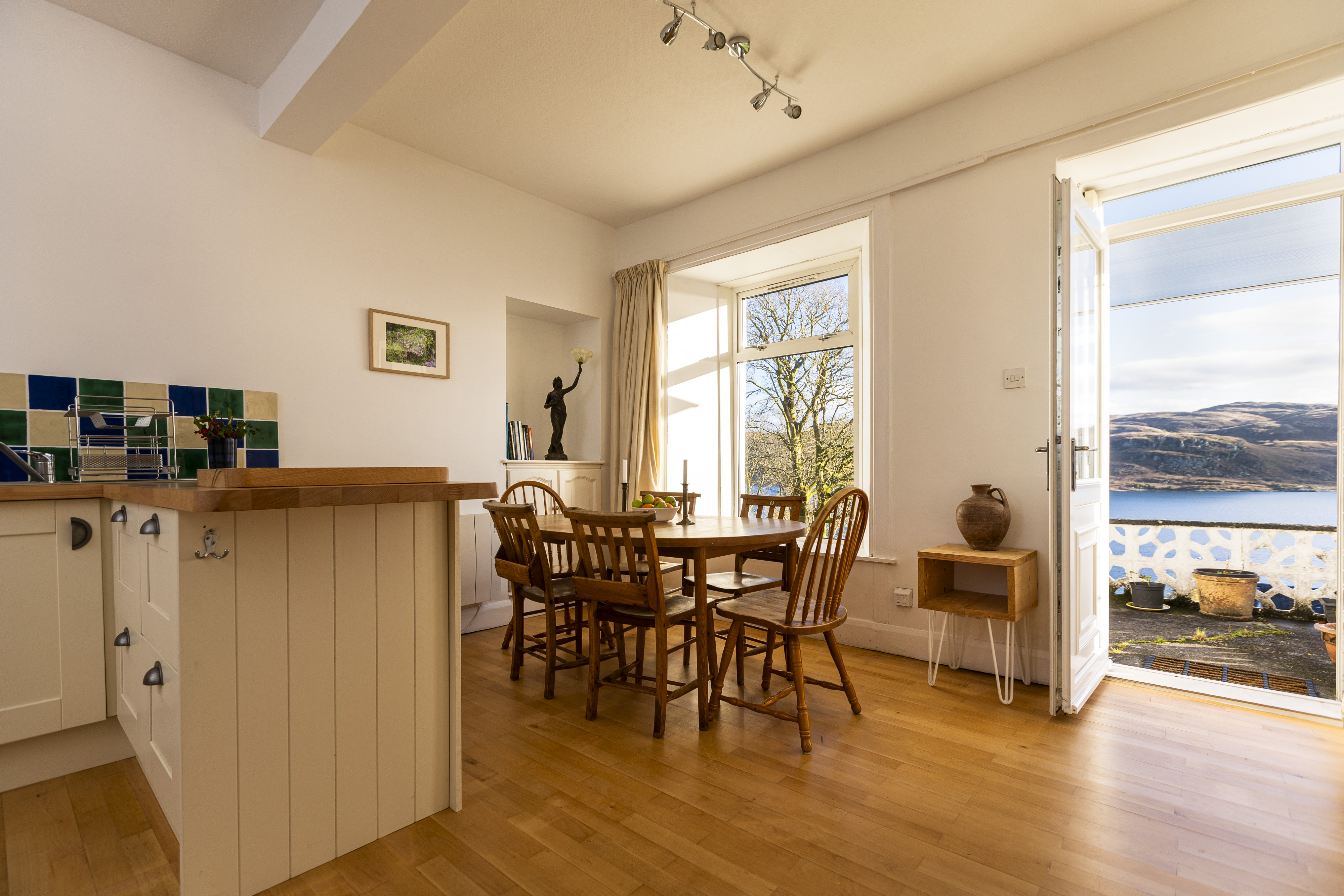 Kitchen and Balcony